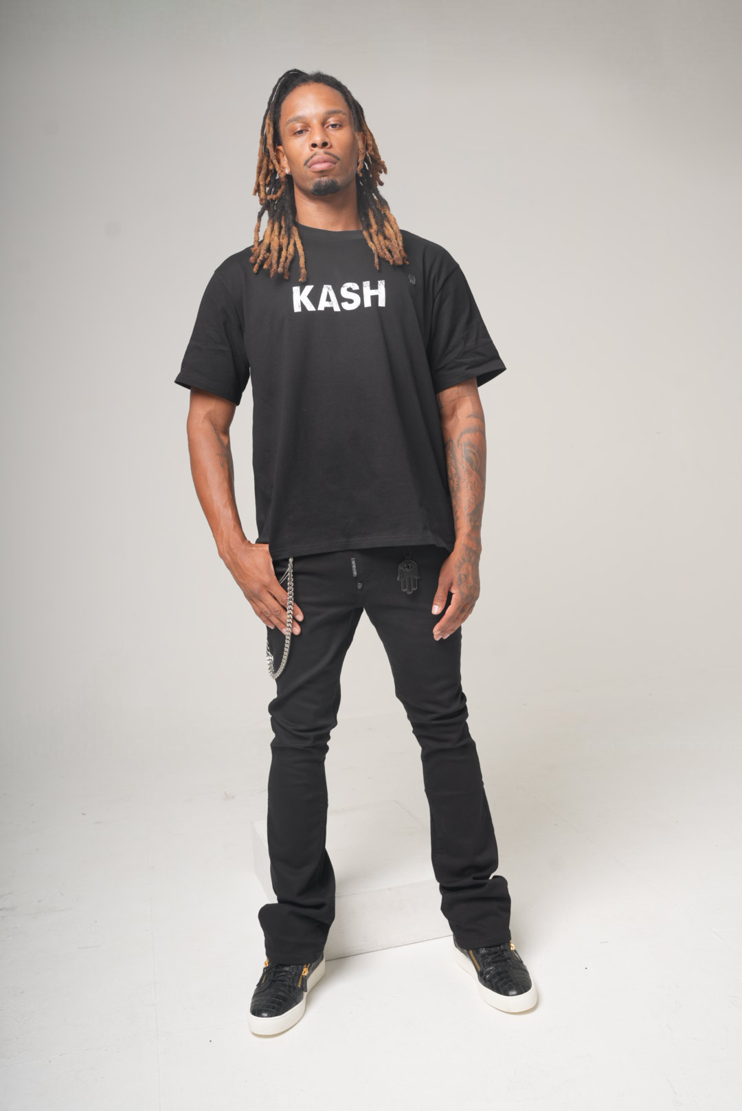 Maison Kash Tee - Black - Image 7